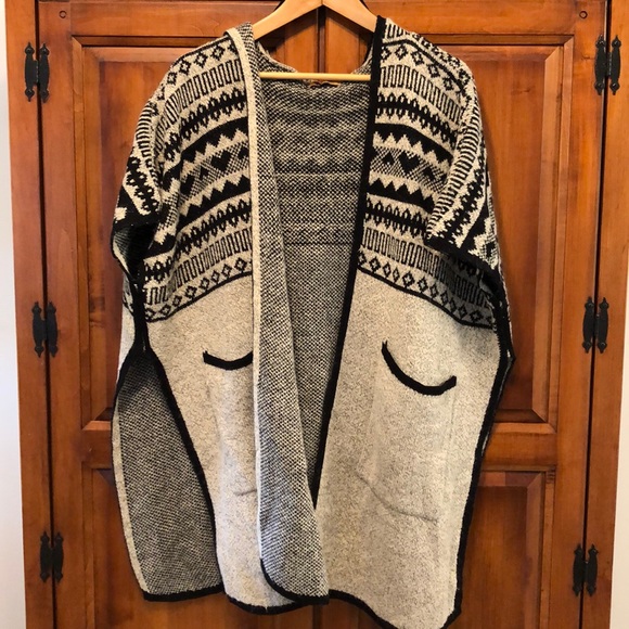 Katsumi Jackets & Blazers - 🎉HP🎉 hooded heavy sweater